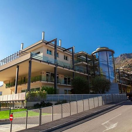 Appartamento Bersaglio Costa Volpino Exteriör bild