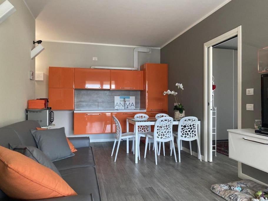 Appartamento Bersaglio Costa Volpino Exteriör bild