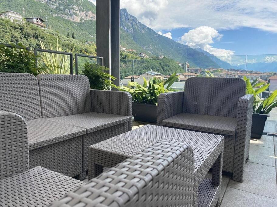 Appartamento Bersaglio Costa Volpino Exteriör bild