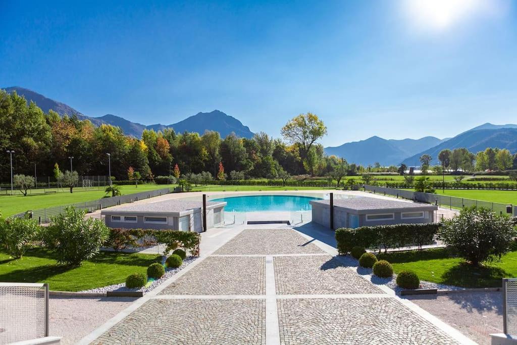 Appartamento Bersaglio Costa Volpino Exteriör bild